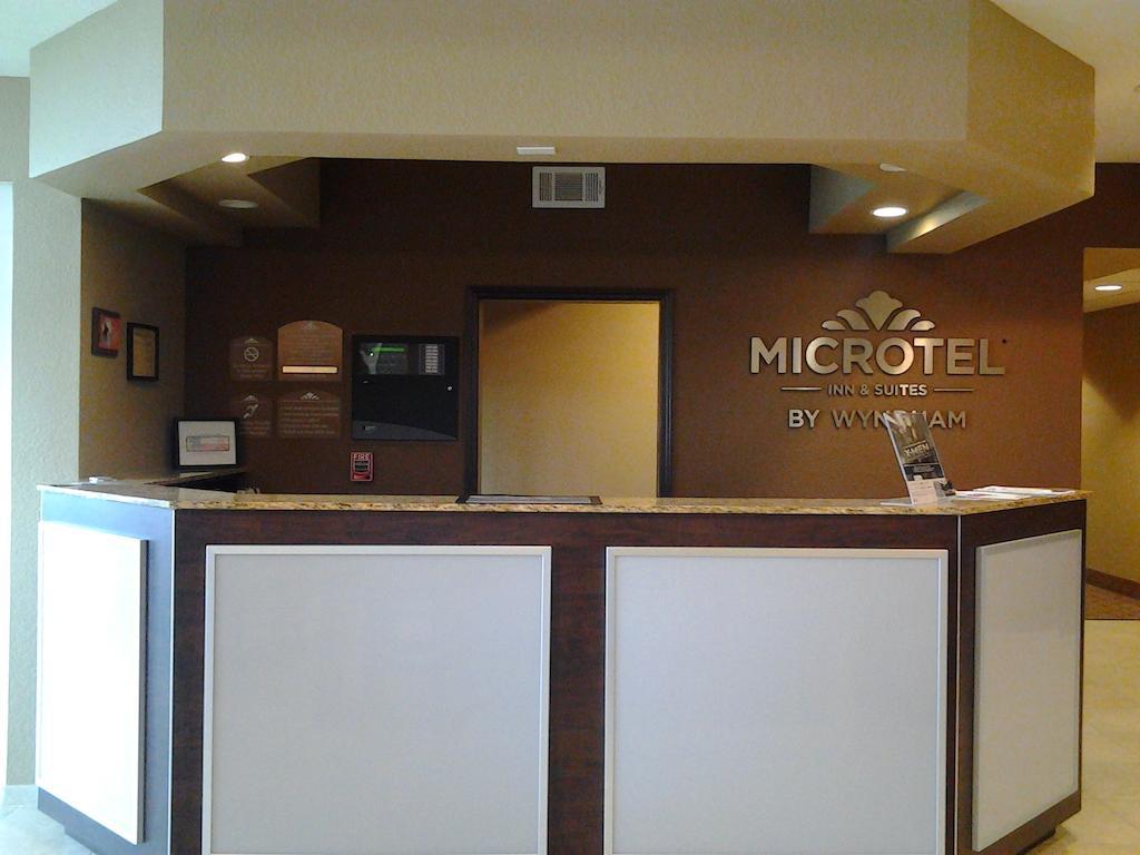 Microtel Inn & Suites Cotulla Extérieur photo