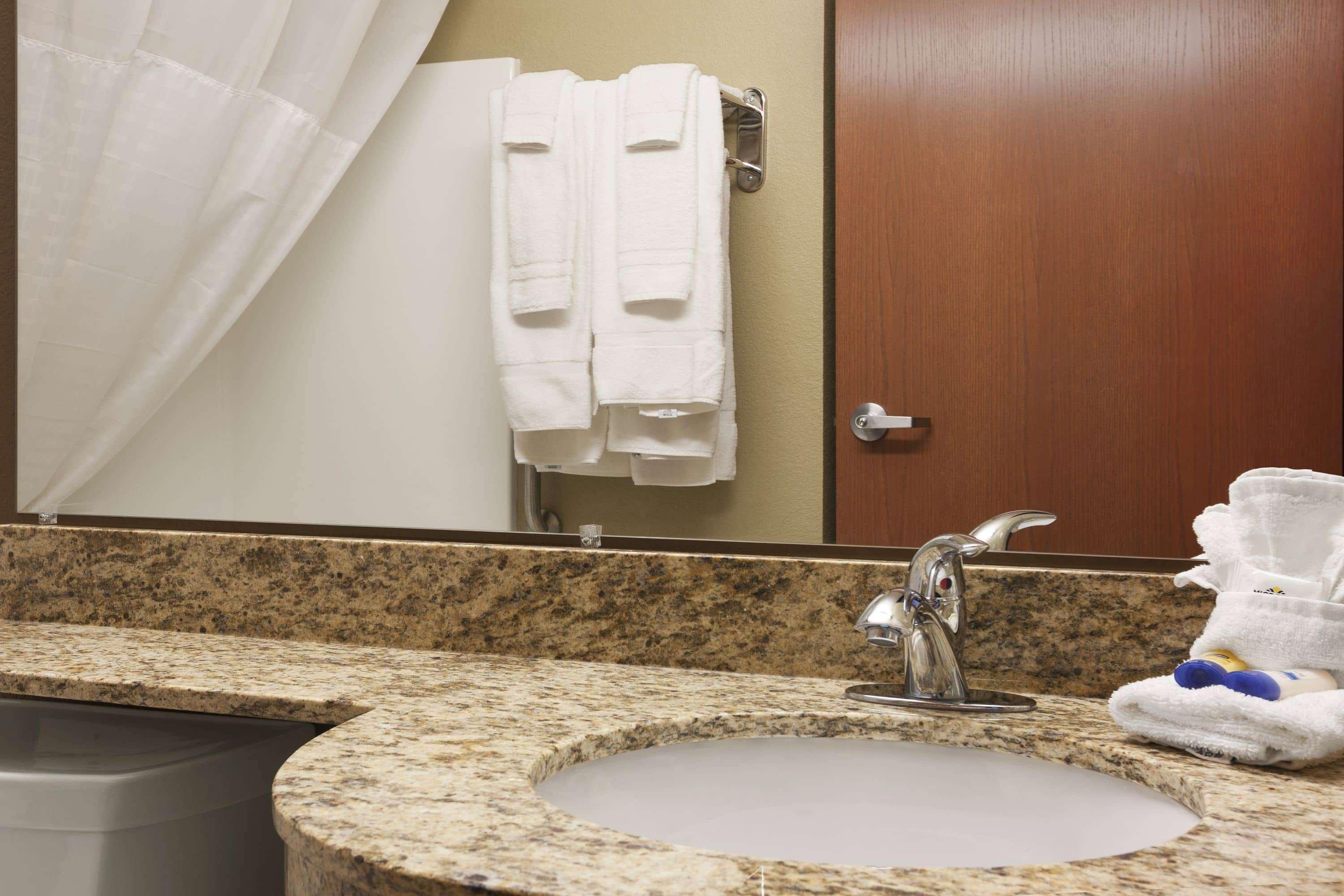 Microtel Inn & Suites Cotulla Extérieur photo