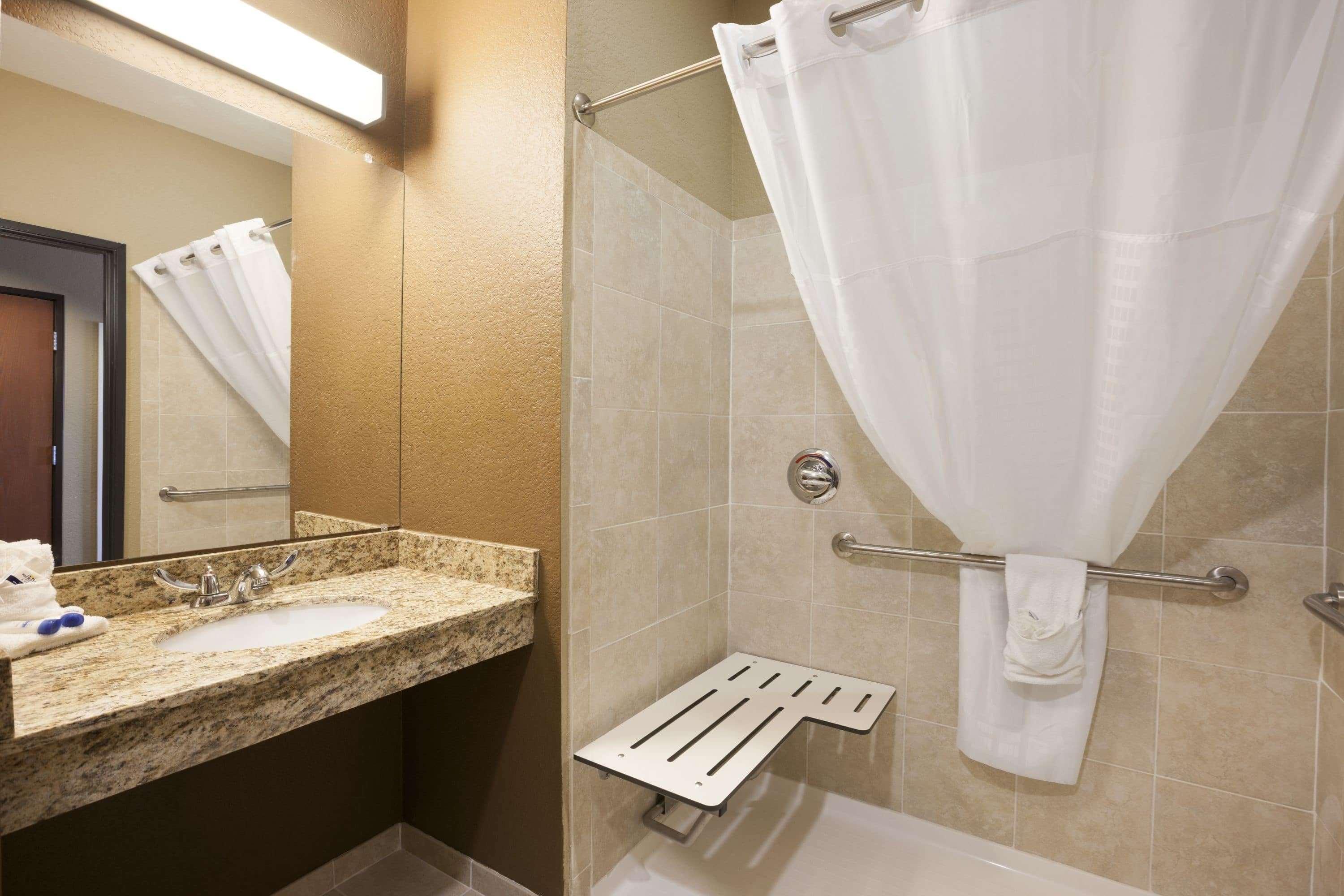 Microtel Inn & Suites Cotulla Extérieur photo